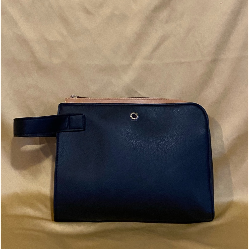 NWT Bvlgari Le Gemme Gyan First Class Emirates Airlines Travel Bag - Picture 6 of 15